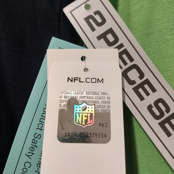 NFL Football Seattle Seahawks pajamas Large 10/12 unisex kids - Picture 3 of 4